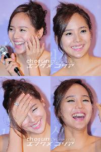 【フォト】笑いが止まらないユジン