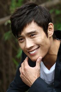 イ・ビョンホン、元交際相手との裁判終了