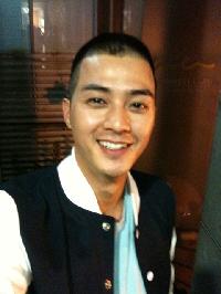 キム・ジフン、入隊前の坊主頭写真公開