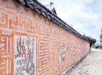 豊作と幸せを願う韓国伝統の塀 花塀