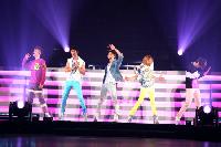 SHINeeが日本で初コンサート2万4000人動員