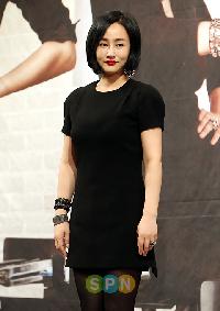 北朝鮮砲撃:ハ・ユミが1億ウォン寄付