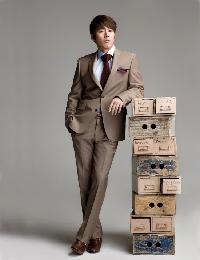 チャン・ヒョクのダンディーなスーツ姿