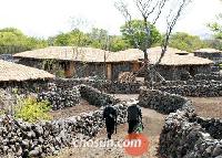 済州伝統「草ぶきの家」を再現した村