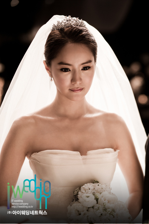 【フォト】ユ・ハナ＆李容圭、結婚式写真公開