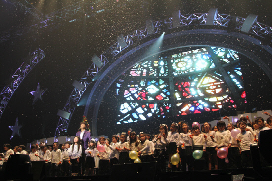 日本活動8年目リュ・シウォン、節目の第100回公演