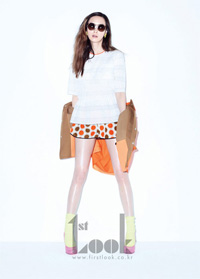 イ・ナヨン「1st Look」グラビア