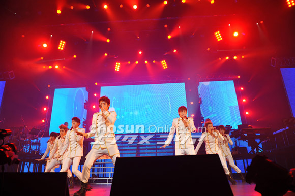 INFINITEが「2012 INFINITE CONCERT『Second Invasion』」開催