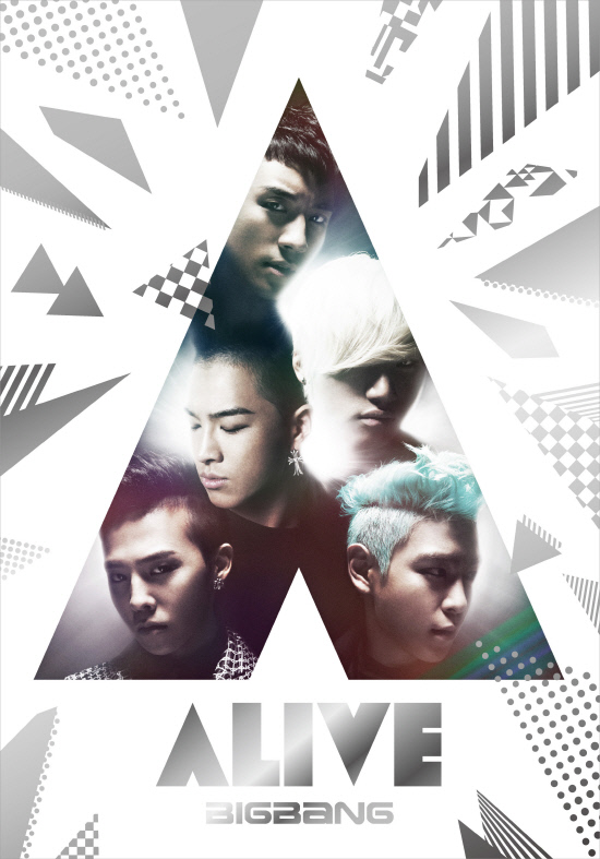 BIGBANGと2NE1きょう日本でアルバム発売