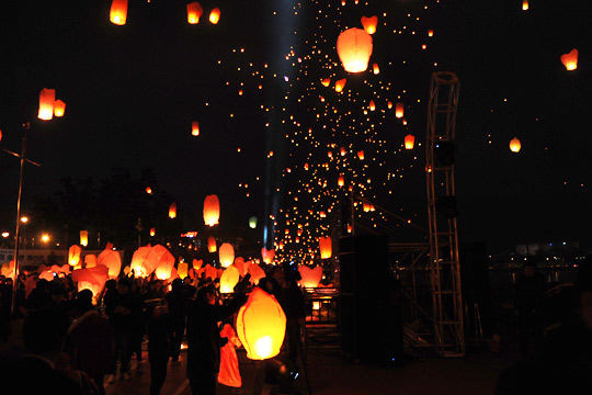 鎮海軍港祭50周年、韓流コンサートで開幕