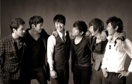 14年目迎えたSHINHWA、1位に感激＝Mカウントダウン