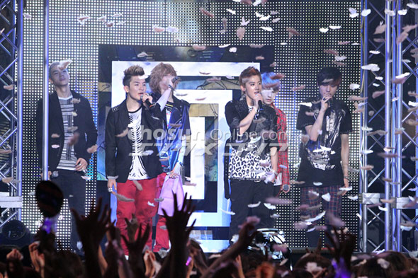TEEN TOP、日本初単独ライブツアーを大盛況で締めくくり