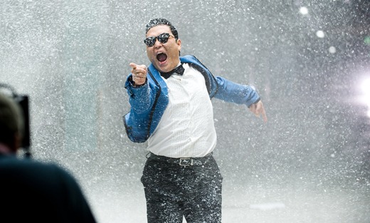 PSY、音源＆ライブチケットチャートを席巻