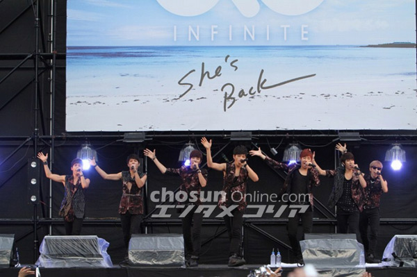 INFINITE 、3rdシングルリリースで１万人のフリーライブ＆ハイタッチ会を開催