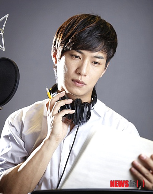 キム・ウォンジュン、江東大学の専任教授に