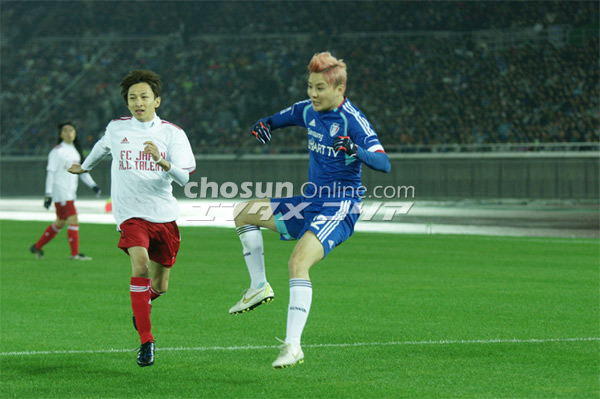 KIM JUNSU、キム・ヒョンジュンらがサッカードリームマッチ開催