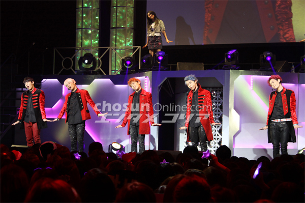 MYNAMEが初の単独ライブを開催、来年3月ファーストアルバムリリースも発表