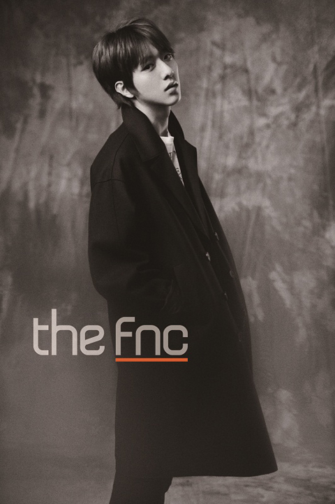 CNBLUEイ・ジョンシン「the FNC」グラビア