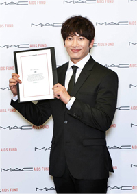 チソン、韓国初の「MAC」アジア代表PR大使に