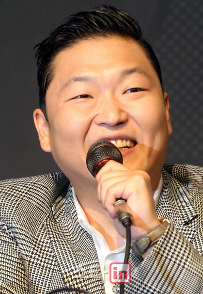 PSY「江南スタイル」、英国でミリオン達成