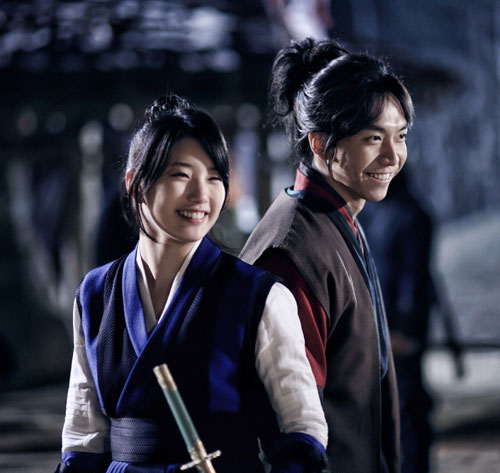 イ・スンギ＆スジ「カップルアクション」公開＝『九家の書』