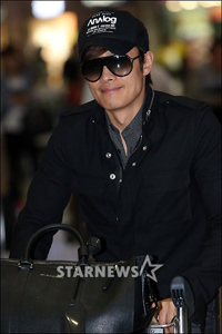 【フォト】イ・ビョンホンが米国から帰国