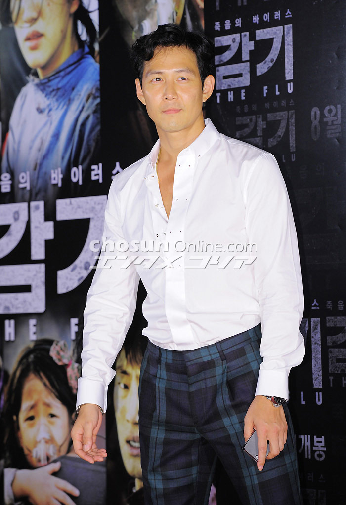 张赫秀爱流感vip首映车仁表李政宰郑宇成车太铉赵显宰池城高俊熙