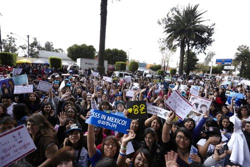SUPER JUNIORにメキシコのファン1万5000人が歓声