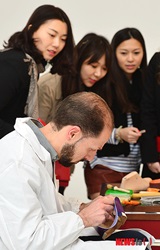 フェラガモの靴ができるまで