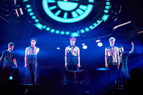 JYJ中国・成都公演、ファン9000人が熱狂