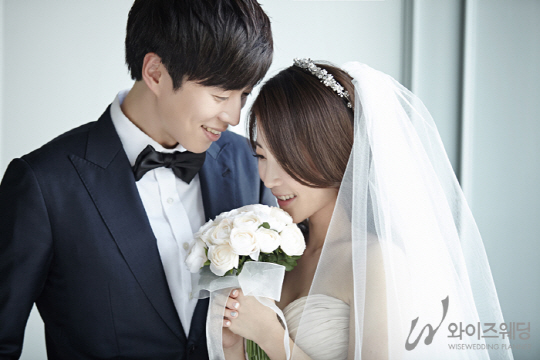 キム・ナジン＆キム・ヘジ、ウエディング写真公開