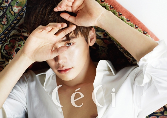 イ・ジョンソク、国内外で写真集が人気