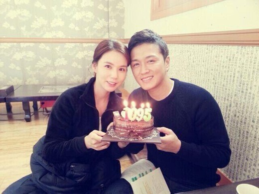 チン・テヒョン＆パク・シウン、来春結婚へ