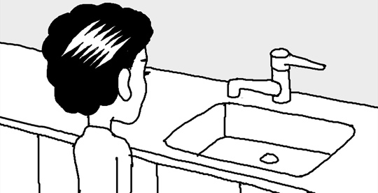 水道の蛇口は冷水の方向に