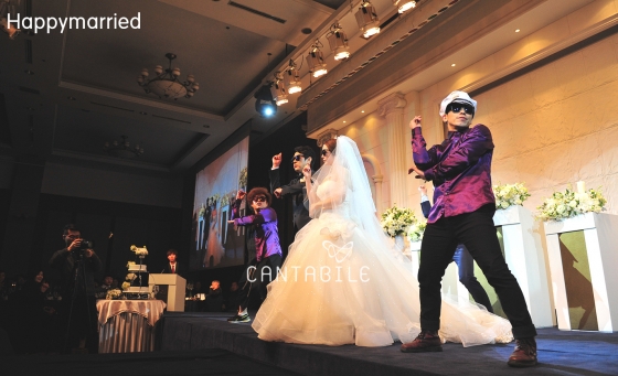 ホ・ミヨン、結婚式写真を公開