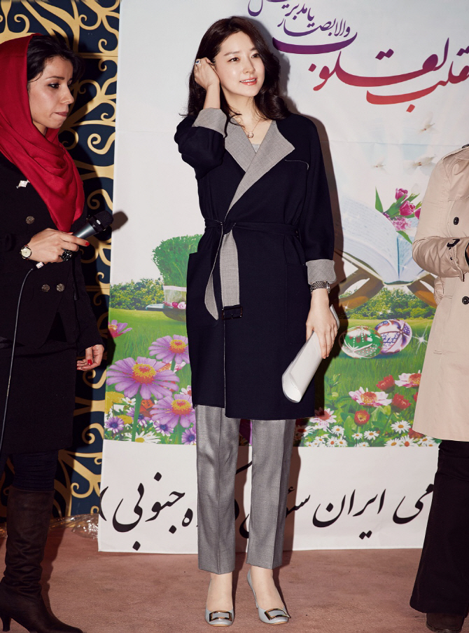 イ・ヨンエ、イラン大使館で新年記念イベント出席