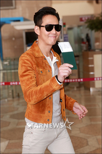 【フォト】中国に向かうイ・ジョンジェ