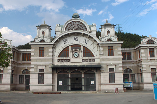 映像テーマパーク内にある京城駅（現在のソウル駅）。陜川映像テーマパークは半世紀前の韓国の姿が再現されている。