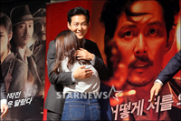 【フォト】イ・ジョンジェ、フリーハグの公約実践