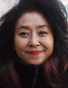 54歳女優キム・ブソン、マンション管理所長への暴行罪で起訴