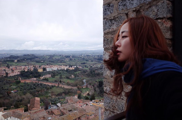 キム・ヒョジンが、イタリア旅行の感想を公開