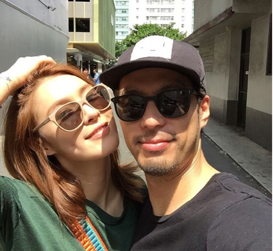 元ASカヒ、ハワイでいちゃいちゃ新婚旅行