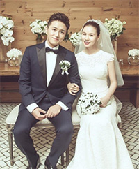 パク・シウン&チン・テヒョン夫妻が結婚1周年