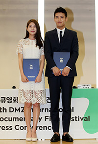 【フォト】DMZ映画祭広報大使コン・スンヨン&カン・ハヌル
