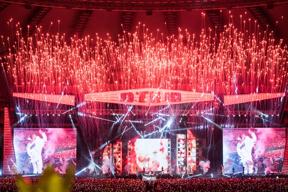 BIGBANGデビュー10周年、6万5000のファンと思い出作り