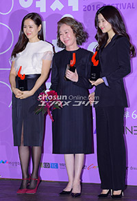 【フォト】ソン・イェジンら、今年の韓国映画界を彩った3人の映画女優