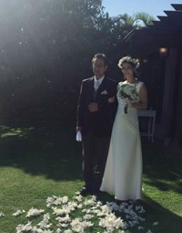イ・ジェハクとハワイ挙式の秋葉里枝「とても幸せ」結婚式写真公開