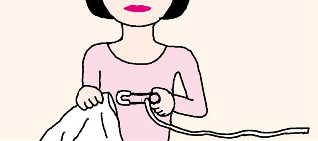 服のひもが中に入ってしまったら
