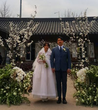 ユン・ウヒョン&チェ・ジニ、結婚式写真公開