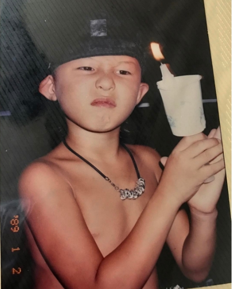 GD、子どものころの写真公開